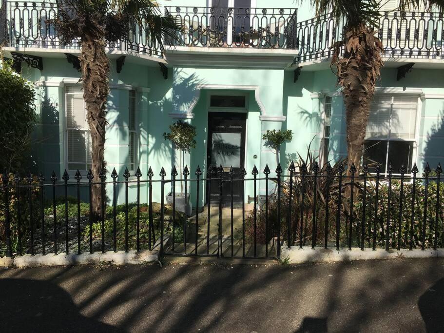 Princes Villa - Large Fully Self Contained Flat, 5 Minutes From The Sea Hastings Ngoại thất bức ảnh