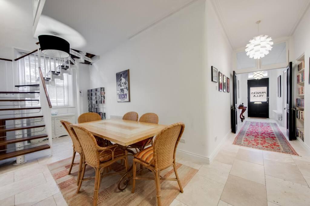 Princes Villa - Large Fully Self Contained Flat, 5 Minutes From The Sea Hastings Ngoại thất bức ảnh