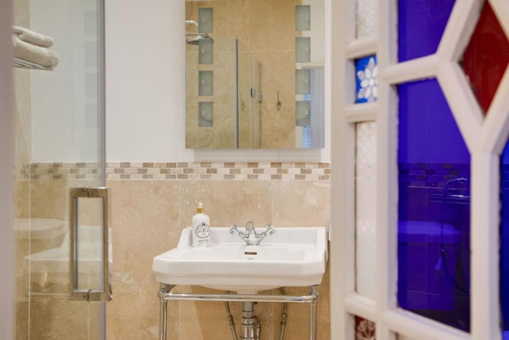 Princes Villa - Large Fully Self Contained Flat, 5 Minutes From The Sea Hastings Ngoại thất bức ảnh
